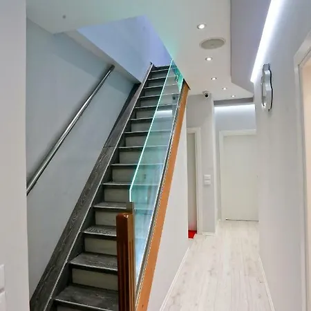 Amis House Apartman