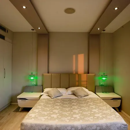 Apartment Amis House Durrës