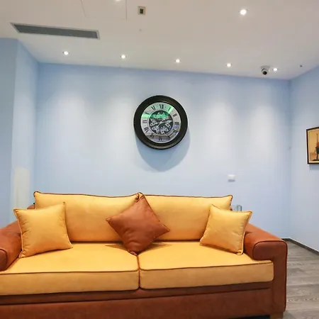 Apartament Amis House *